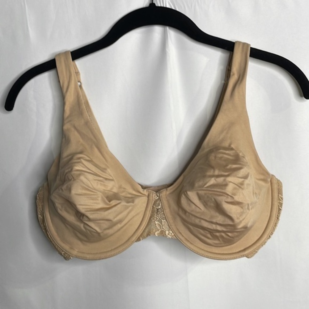 Le Mystere 36D full fit style 2217 Camille molded bra: